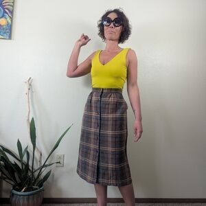Elegant Plaid Midi Skirt